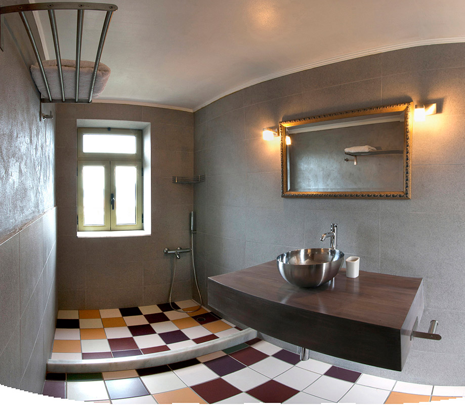 bathroom main house 1st floor bedroom suite - maison meropi - kardamili villa, peloponnese